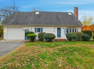 51 Merrell Dr, Agawam, MA 01001