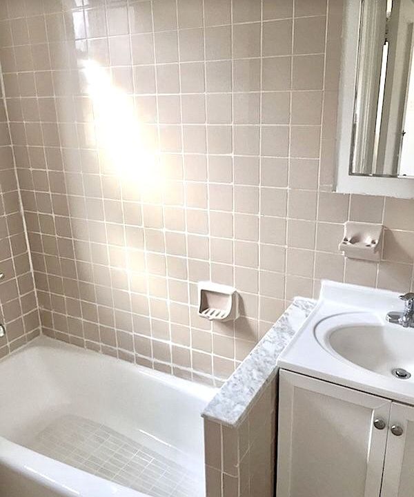 2nd image of 3248 41st St APT 4D