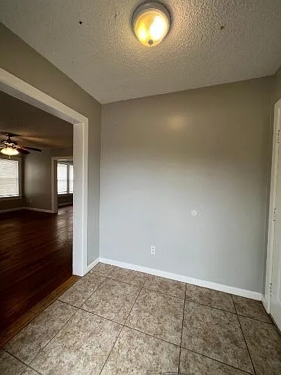 3 bed, 2.0 bath, 1475 sqft, $1,600 — Photo 4