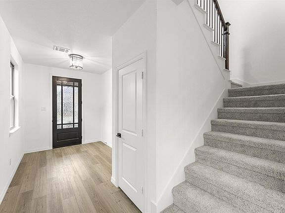 Devonshire - Kaufman Interior Image 3