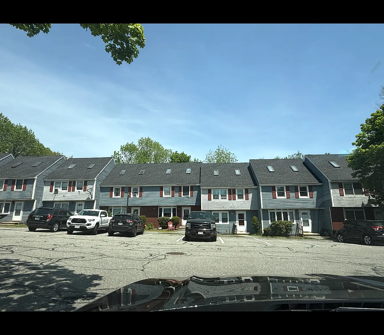 3 bed, 1650 sqft, $2,350 — Photo 1