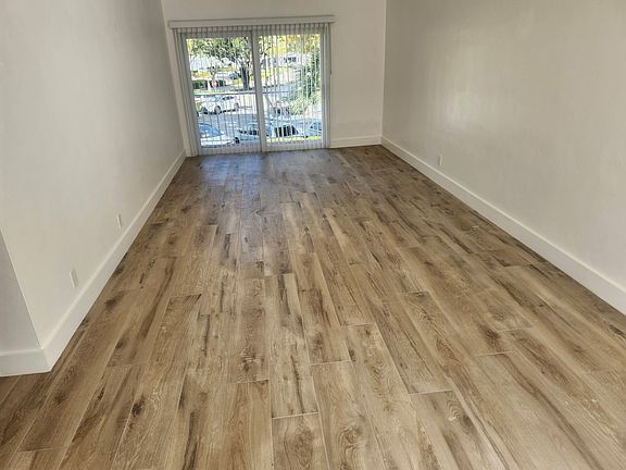 2nd image of 2352 NE 9th St APT B1