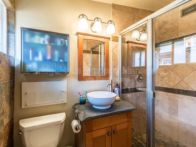 132 Riviera Dr — Photo 19