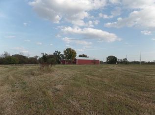 21891 E 54 Hwy, Nevada, MO 64772