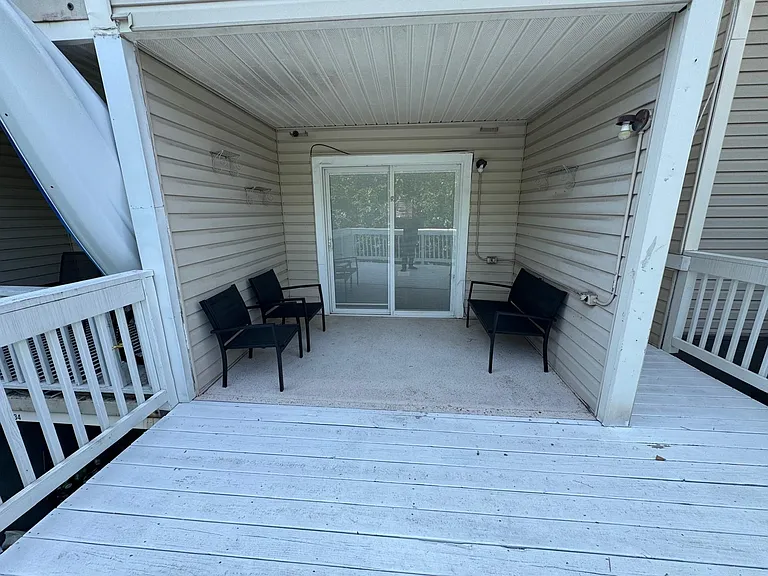4736 Walden Pond Dr — Photo 23