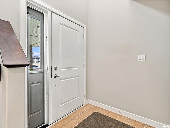 4th image of 5456 McKenna CRESCENT