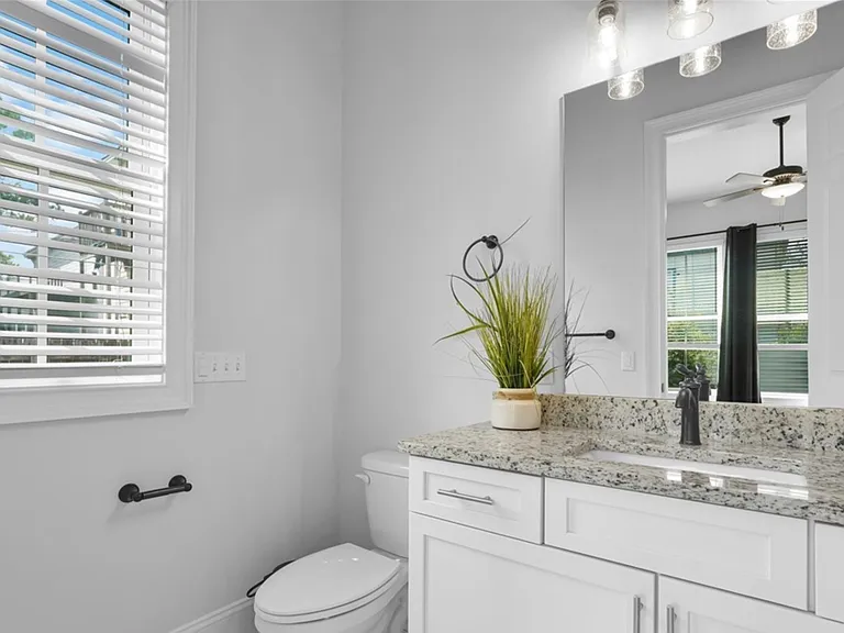 1507 Price St — Photo 9