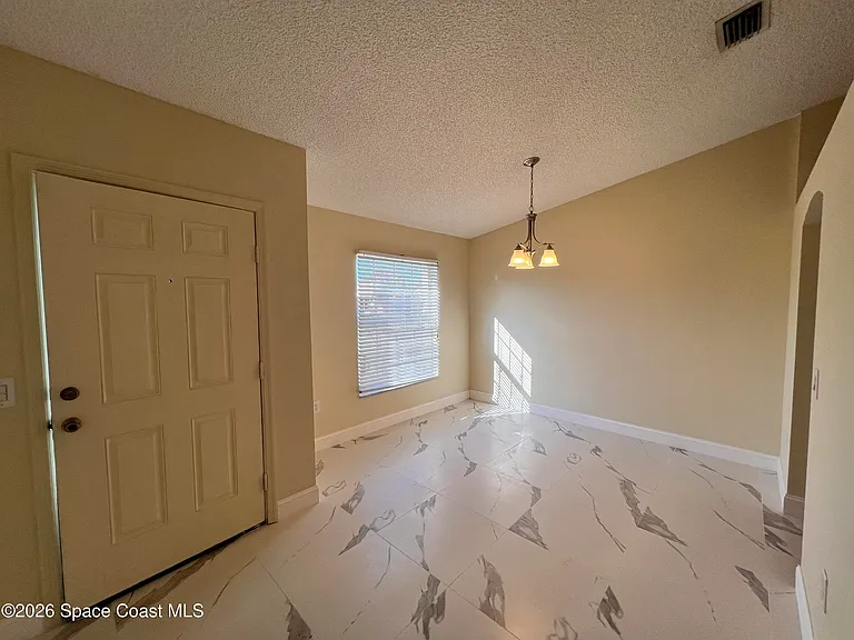 619 Pampas St NW — Photo 3
