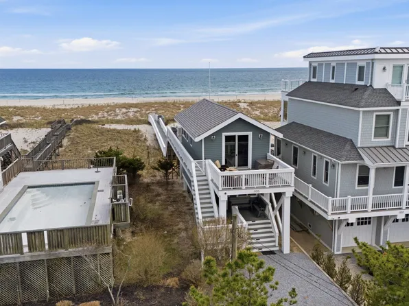 905 Dune Rd, Westhampton Beach, NY 11978