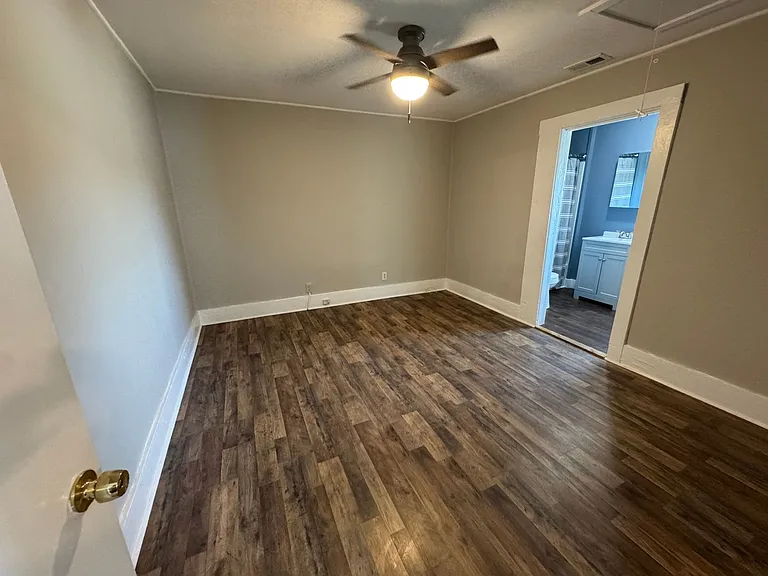 3061 Lee Rd — Photo 9