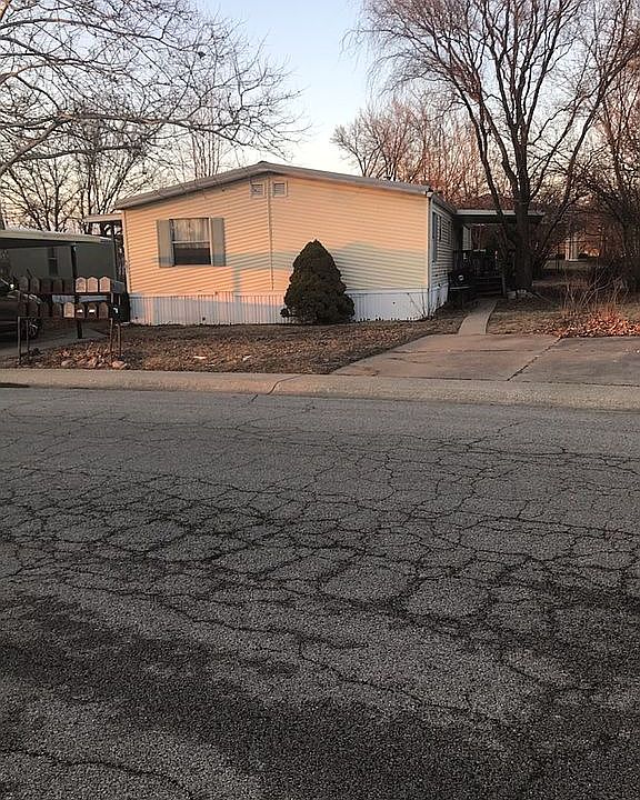 1st image of 901 W Mactavish Rd