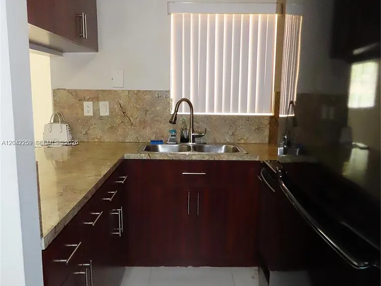 13894 SW 65th Ter #12 — Photo 10