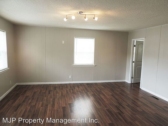 4th image of 4308 Shawnee Cir