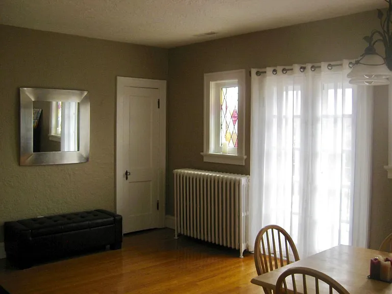 1034 Commodore Dr #2 — Photo 4
