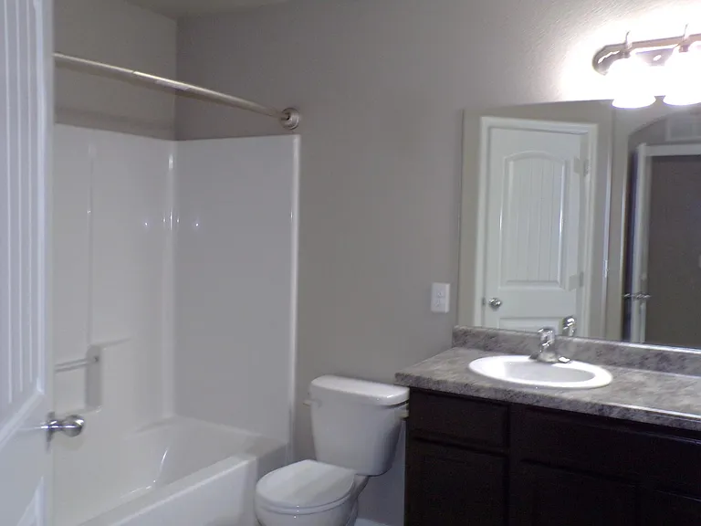 4324 River Line Grv — Photo 3