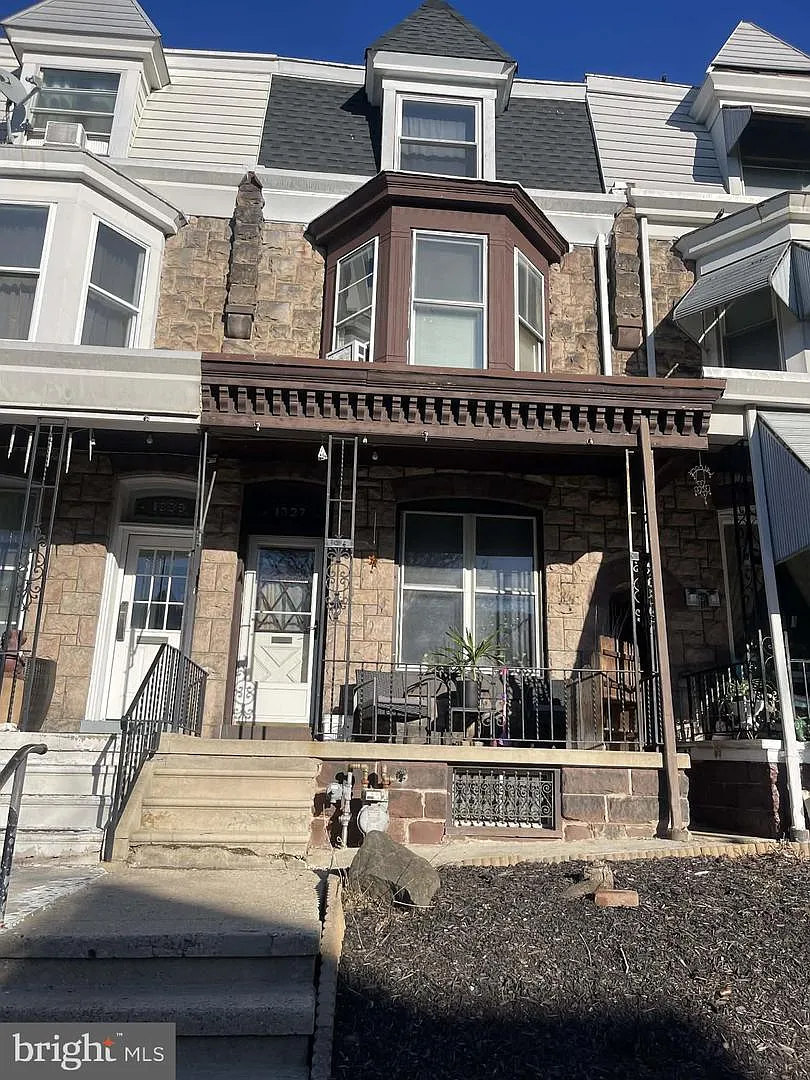 1337 N 11th St photo 1