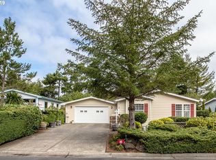 112 Pine Tree Loop, Florence, OR 97439
