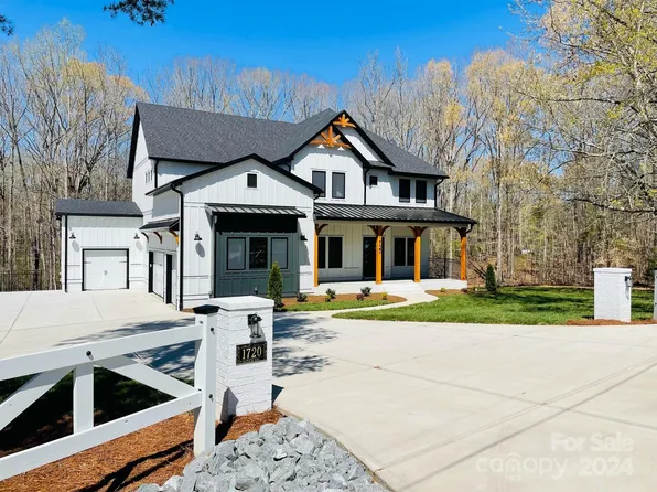 1720 Waxhaw Indian Trail Rd S, Waxhaw, NC 28173