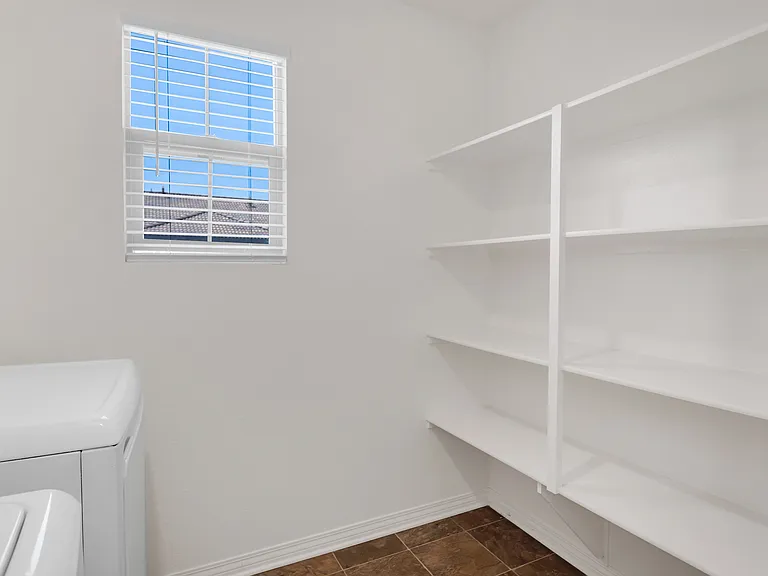 24134 Tuscany Ave — Photo 22