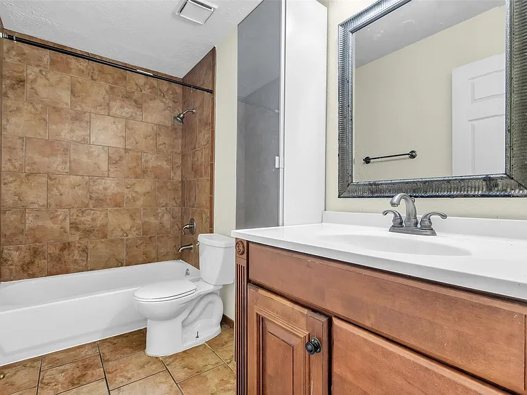 15830 Pipers View Dr — Photo 21