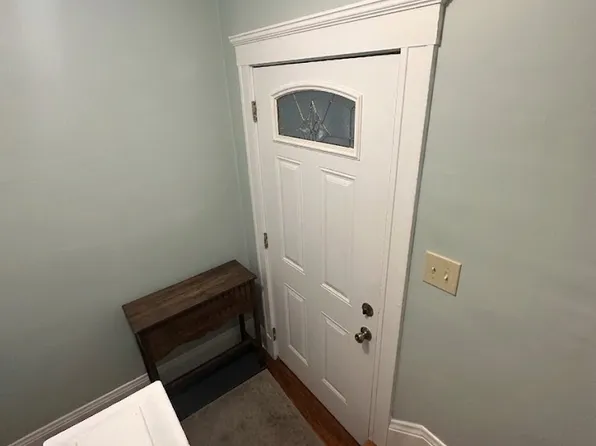 56 Gardiner St Floor 2, Lynn, MA 01905