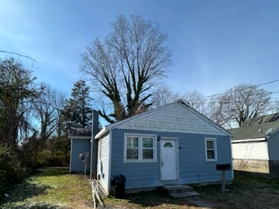 1st image of 112 Cherry St