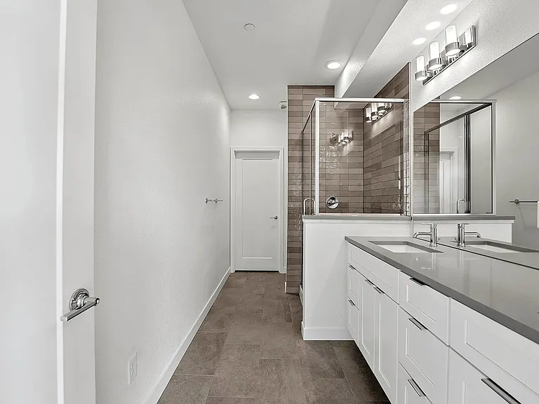 5355 W 12th Ave — Photo 28