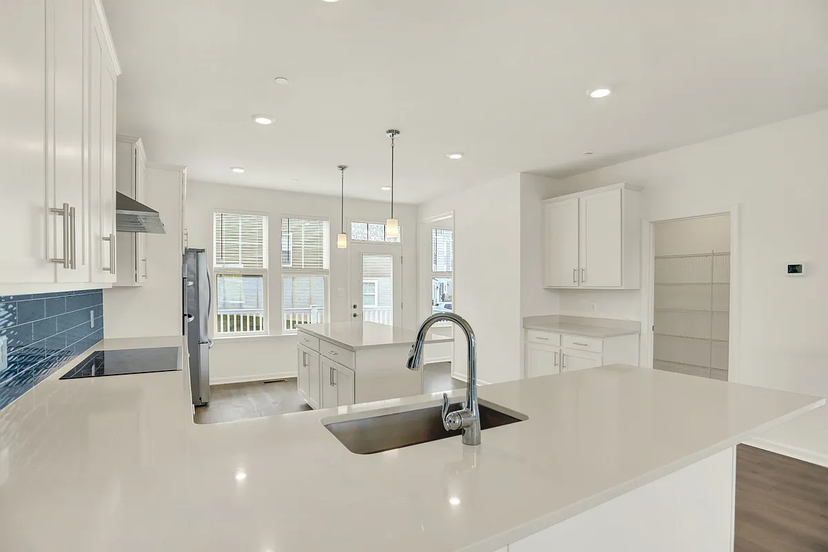 Building Photo - 11301 Carobel Ct