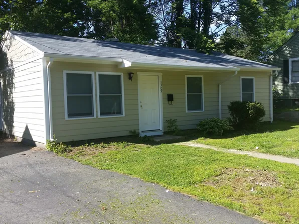 1309 Rowe St, Fredericksburg, VA 22401