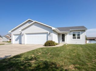 4403 E Rotamer Rd, Janesville, WI 53546