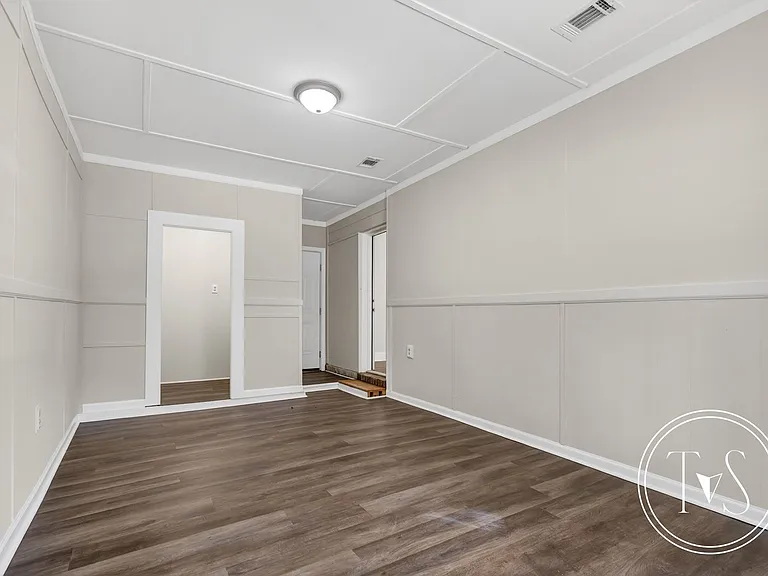 109 Elm St — Photo 11