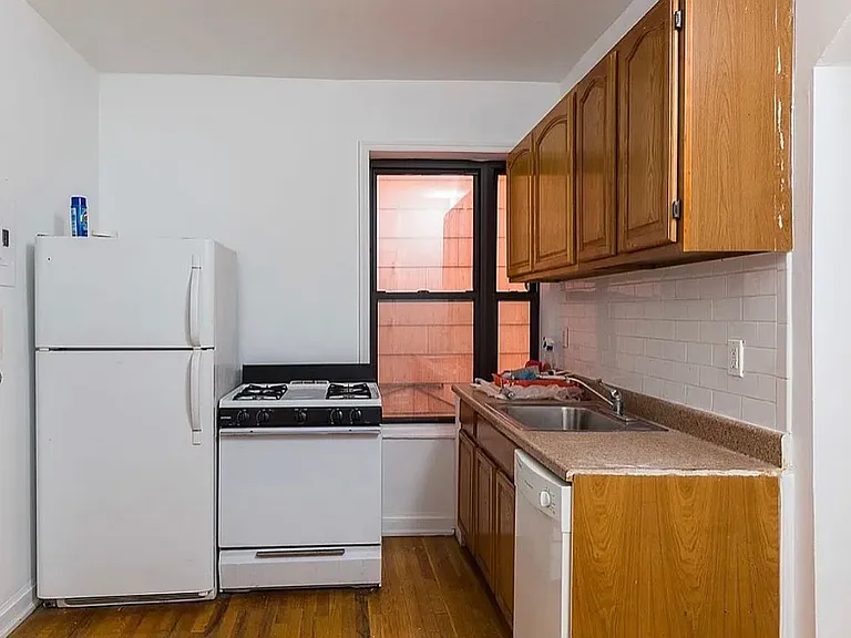 108 Central Ave #3B — Photo 1