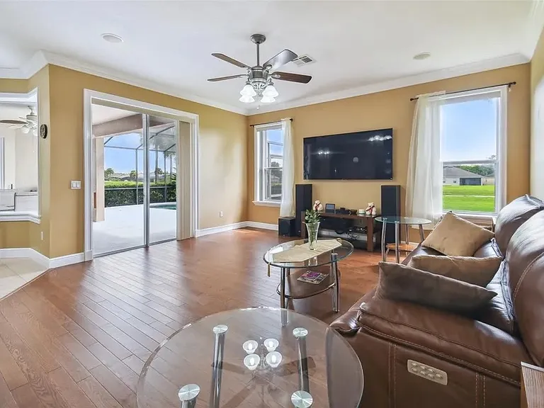 13508 Fox Glove St — Photo 3