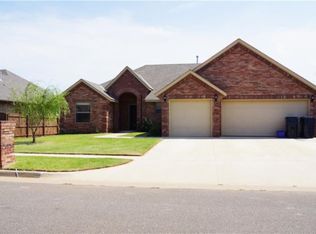 11208 SW 37th St, Mustang, OK 73064