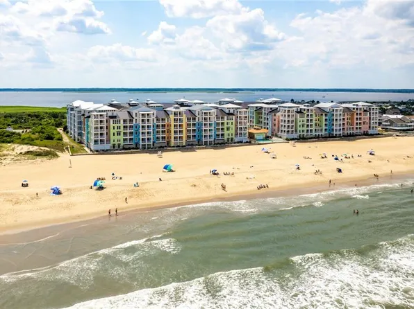 3738 Sandpiper Rd APT 426B, Virginia Beach, VA 23456