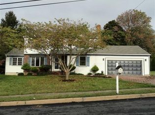1850 Laurel Ave, Upper Chichester, PA 19061