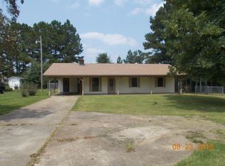 607 Ivy St, Philadelphia, MS 39350