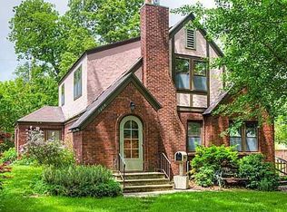 1504 41st Pl, Des Moines, IA 50311