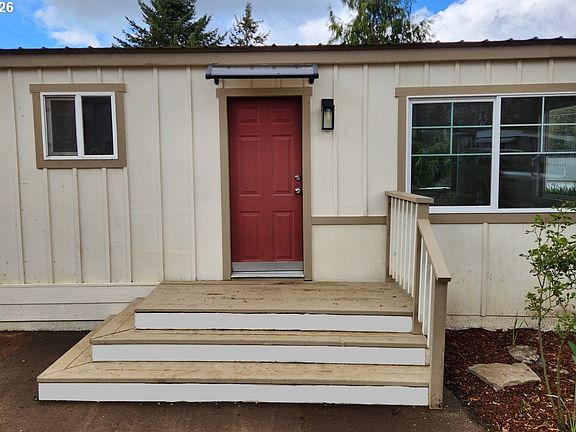 3rd image of 19000 SE Bornstedt Rd Unit A-2
