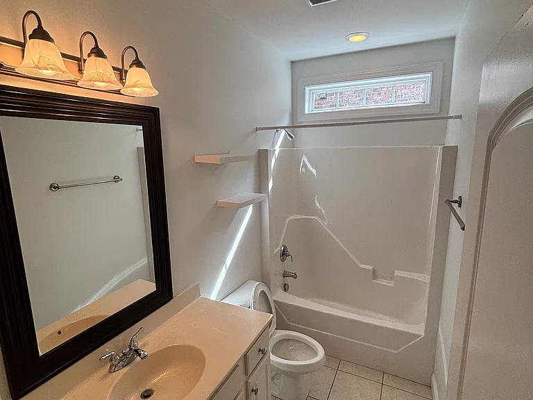 5144 Somersett Ln — Photo 6