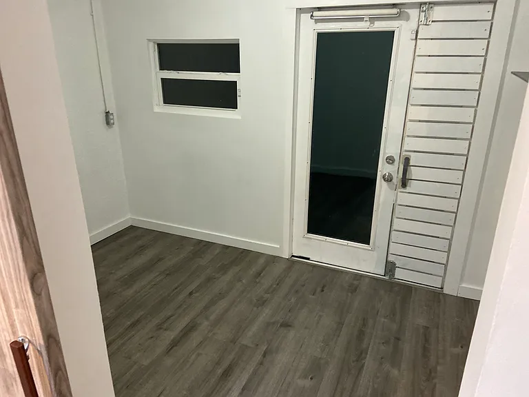7022 Edgemere Ter — Photo 9