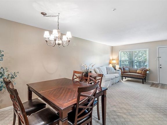 5th image of 2732 Whitney Pl APT 207