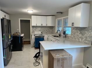 10 Rosemont Rd, Worcester, MA 01605