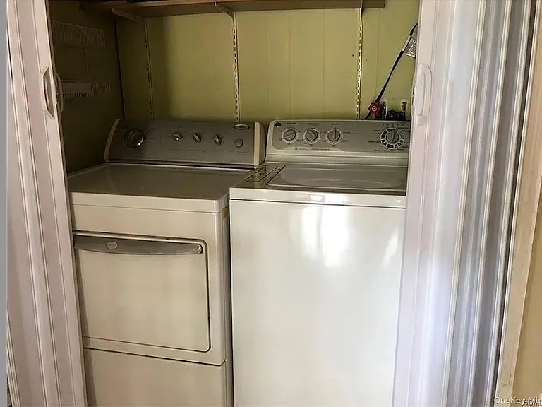 52 Horton Ave — Photo 6