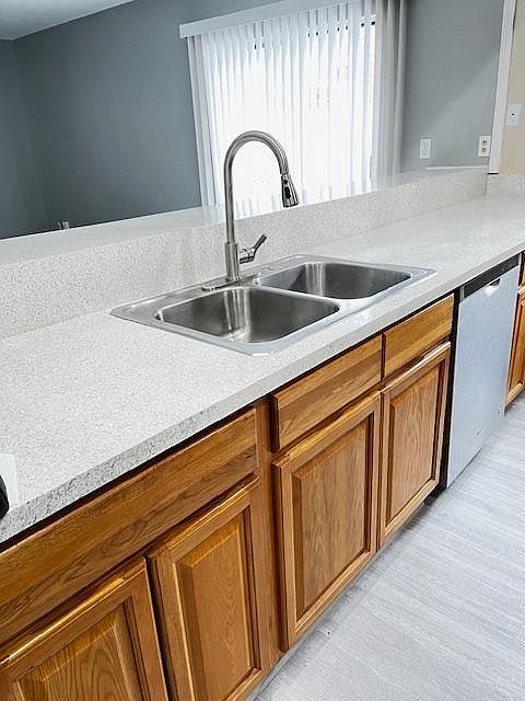 New faucet and countertop