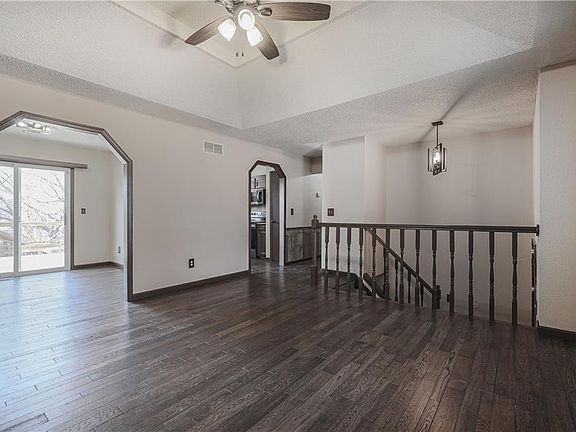 5th image of 2934 S 42nd St