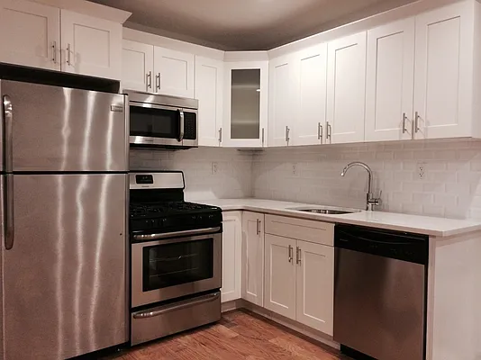 Rented by Elite NY Holdings | media 37