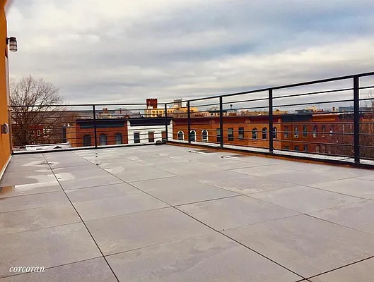 Sold by Corcoran | media 24