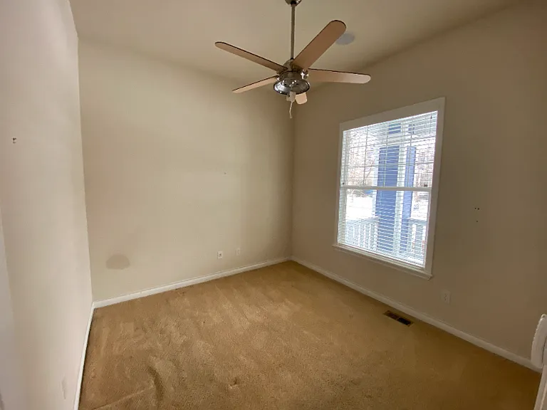 2852 Wabash St — Photo 25