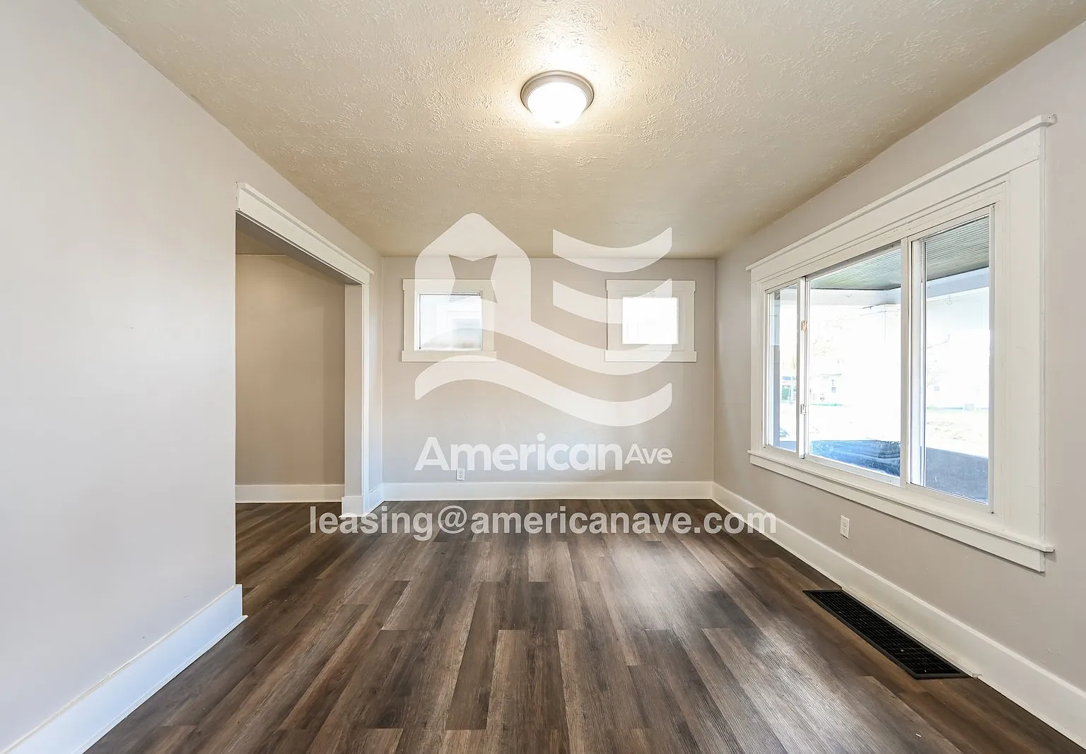 3 bed, 1.0 bath, 1234 sqft, $1,397 — Photo 3